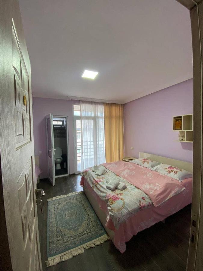 Guest House Kobuleti On Aghmashenebeli Εξωτερικό φωτογραφία