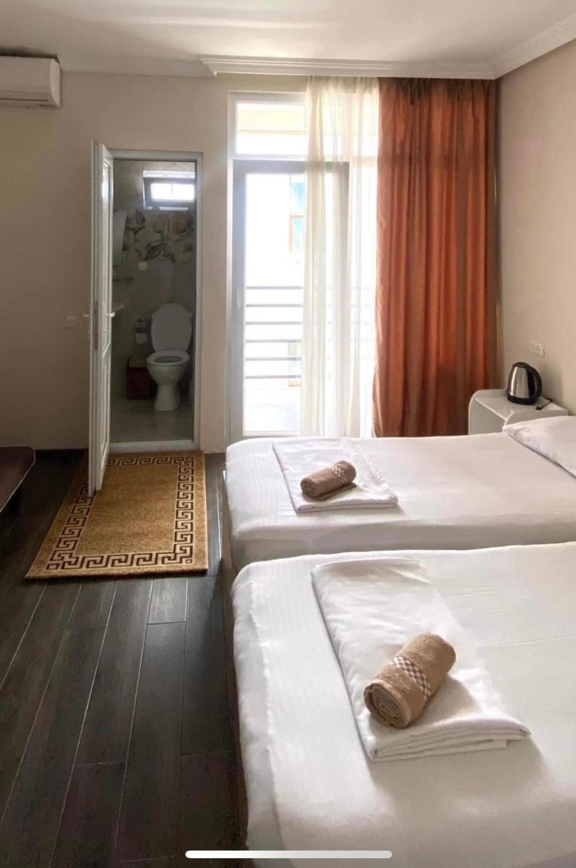 Guest House Kobuleti On Aghmashenebeli Εξωτερικό φωτογραφία
