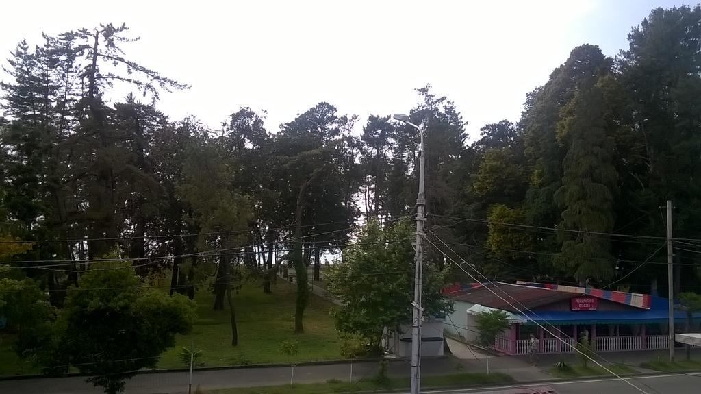 Guest House Kobuleti On Aghmashenebeli Εξωτερικό φωτογραφία