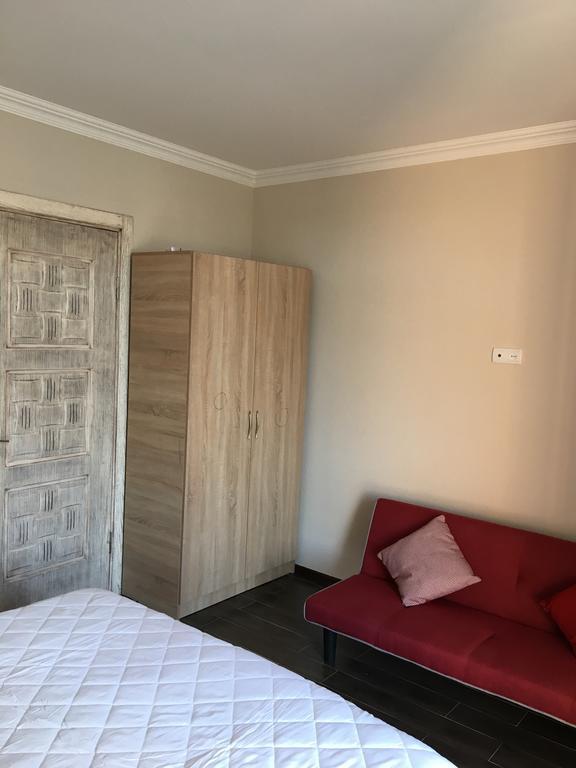 Guest House Kobuleti On Aghmashenebeli Εξωτερικό φωτογραφία
