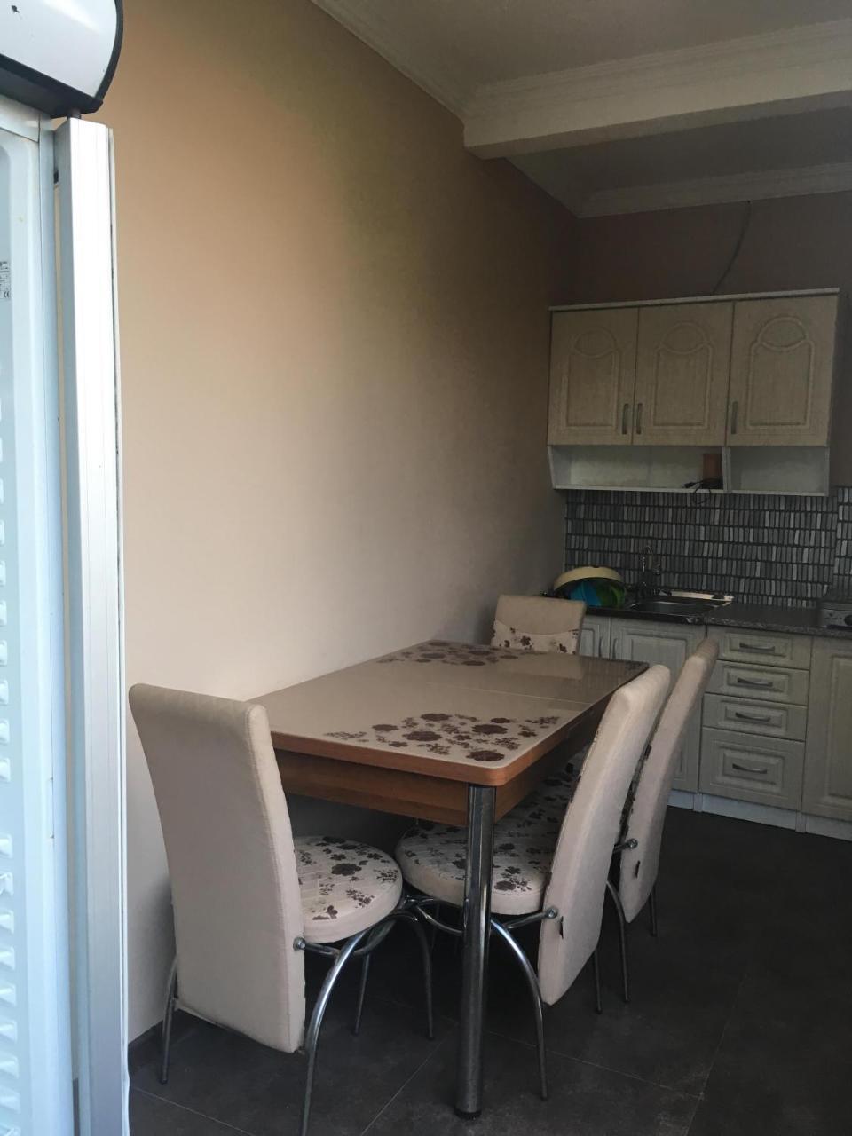 Guest House Kobuleti On Aghmashenebeli Εξωτερικό φωτογραφία