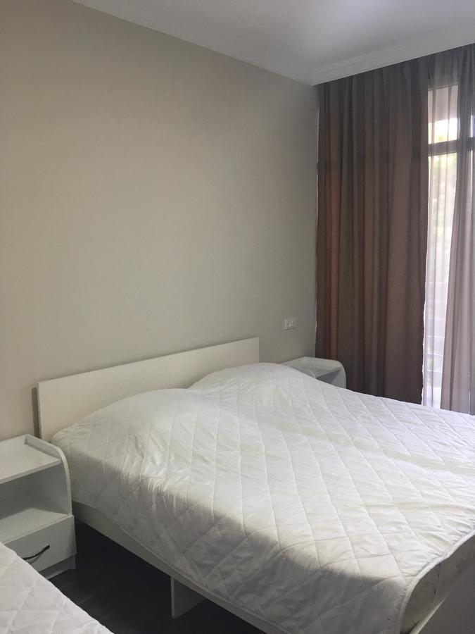 Guest House Kobuleti On Aghmashenebeli Εξωτερικό φωτογραφία