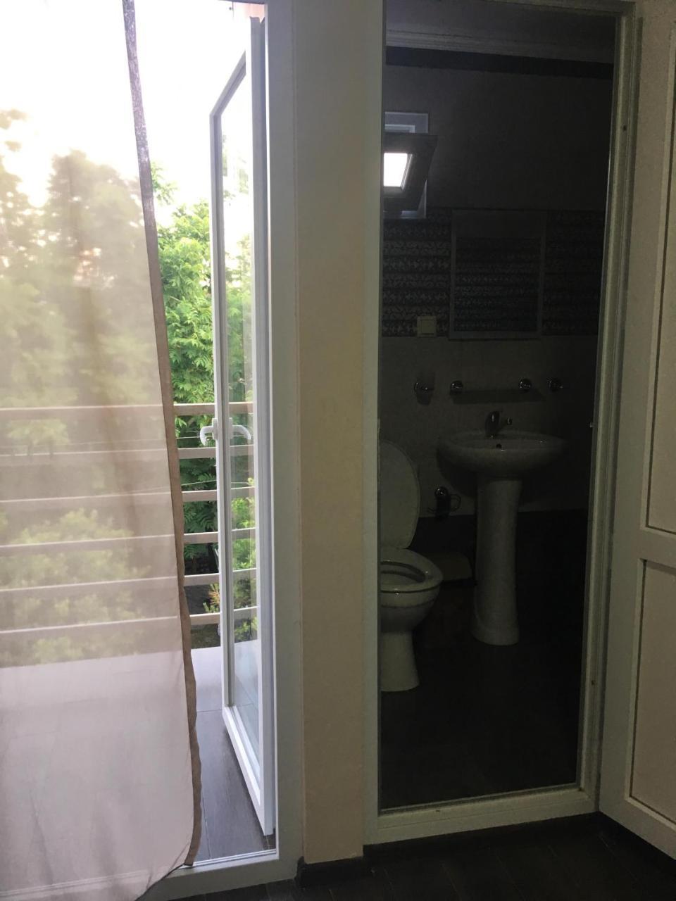 Guest House Kobuleti On Aghmashenebeli Εξωτερικό φωτογραφία