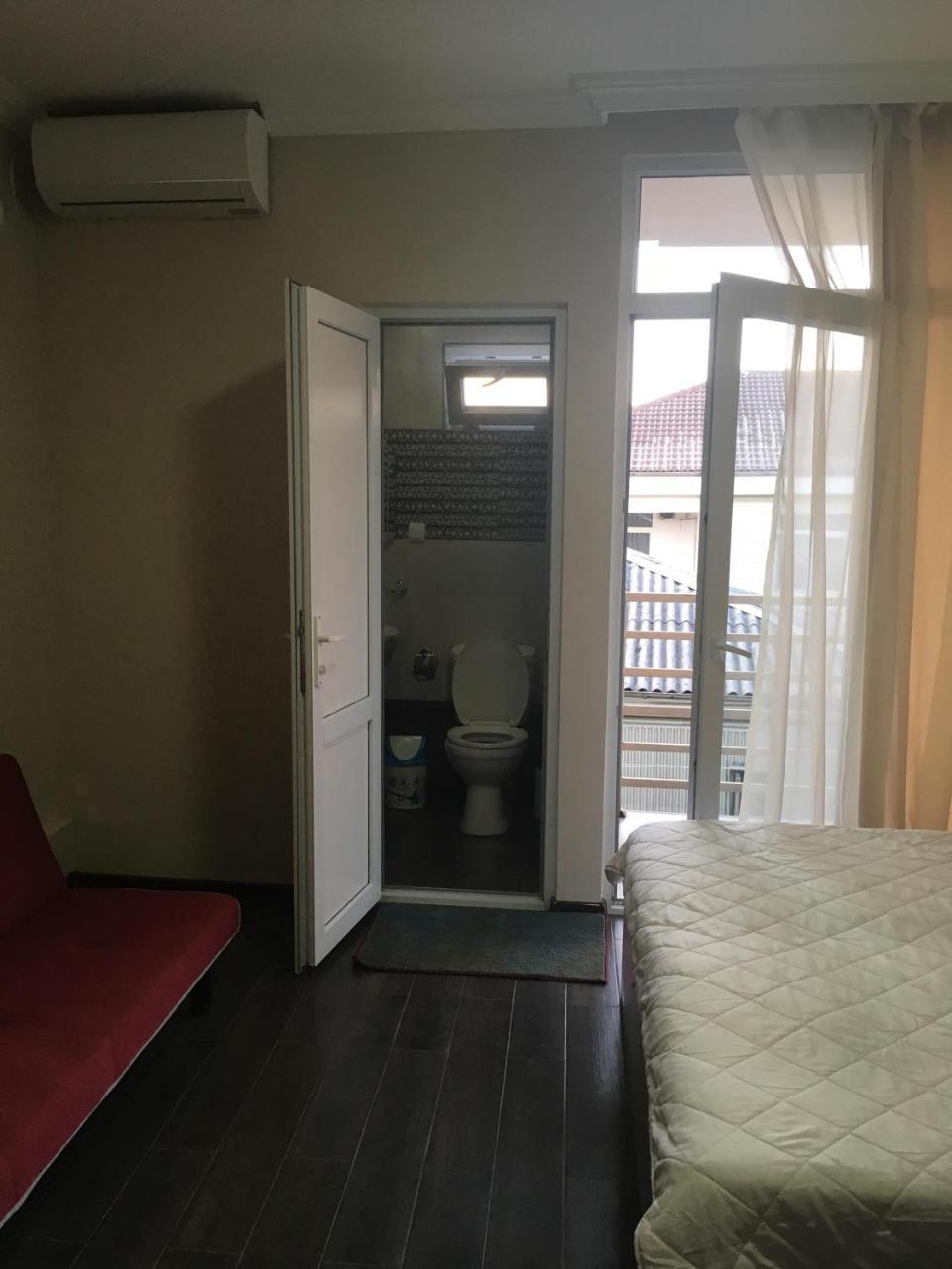 Guest House Kobuleti On Aghmashenebeli Εξωτερικό φωτογραφία