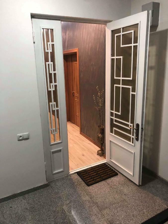 Guest House Kobuleti On Aghmashenebeli Εξωτερικό φωτογραφία