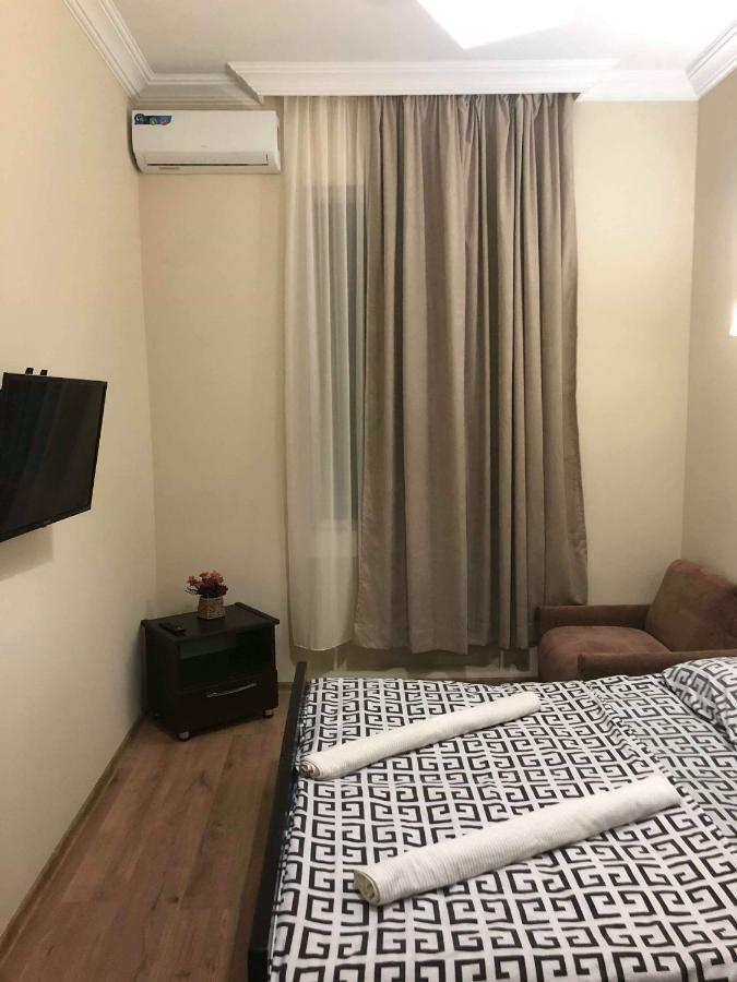 Guest House Kobuleti On Aghmashenebeli Εξωτερικό φωτογραφία